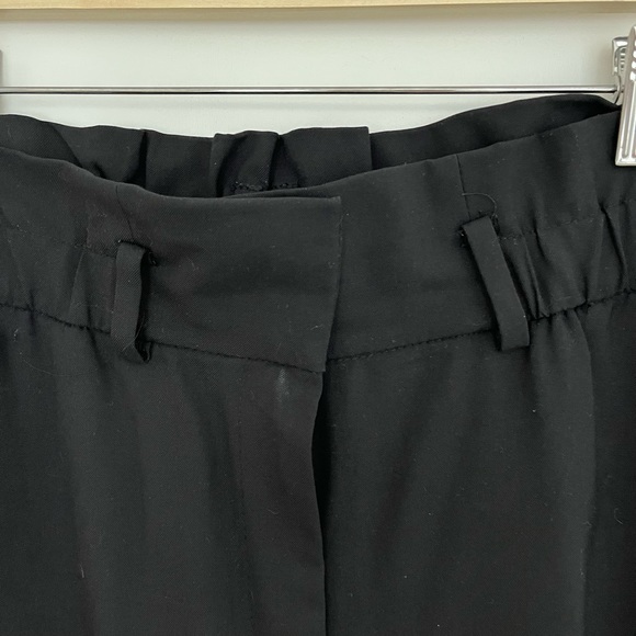 H&M Paperbag waist trousers. Size 6 - Picture 4 of 4